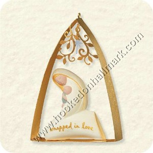 2008 Hallmark Keepsake Ornament <br>Wrapped In Love 