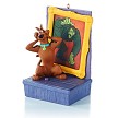 ... the image in the picture frame changes ... 